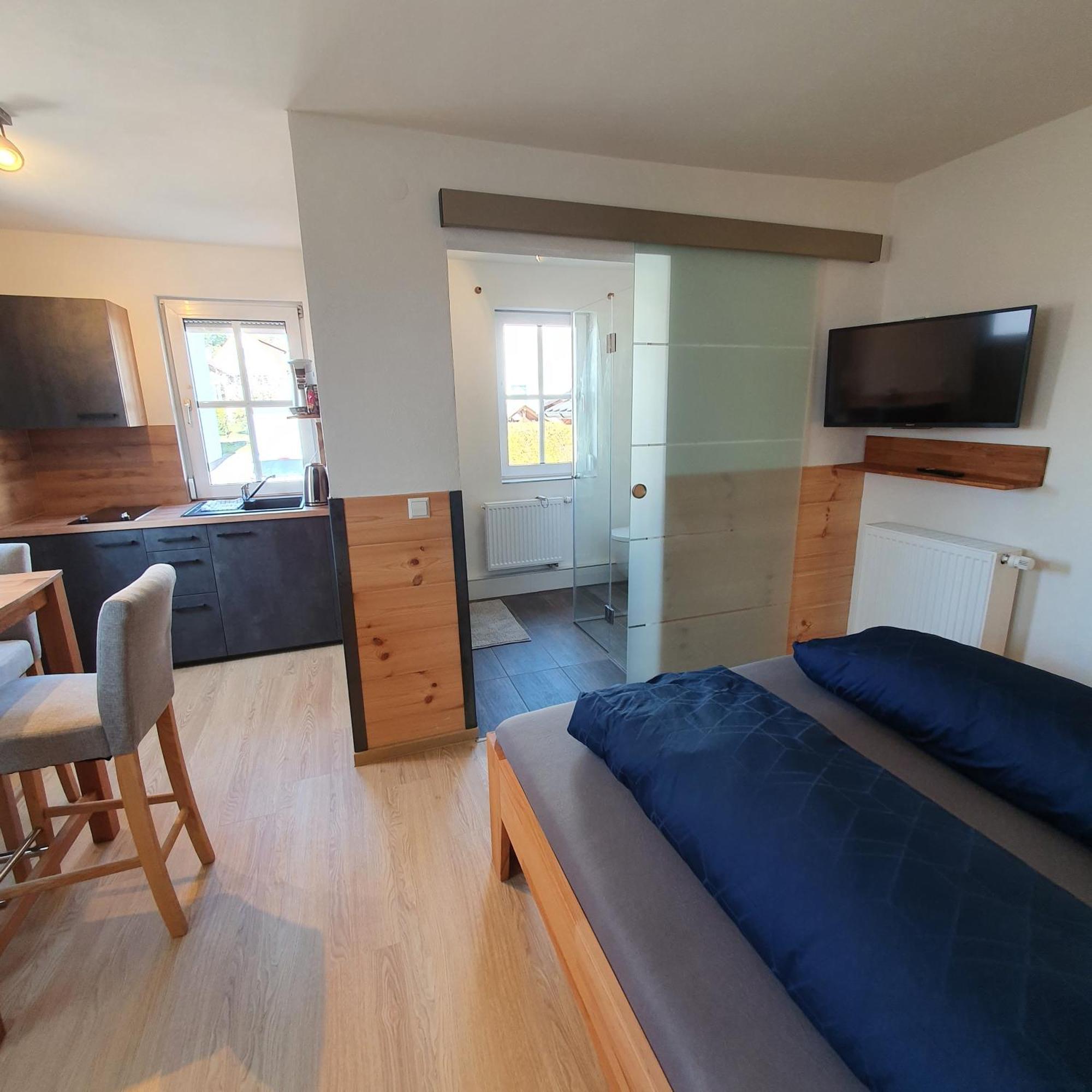 Alte Backstube - Ferienwohnung Huettenstube Und Ferienzimmer Auszeit Erkenbrechtsweiler Exteriér fotografie