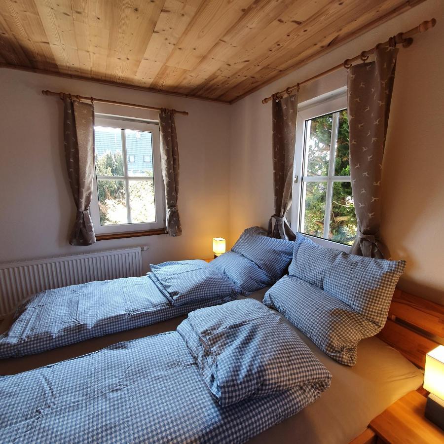 Alte Backstube - Ferienwohnung Huettenstube Und Ferienzimmer Auszeit Erkenbrechtsweiler Exteriér fotografie