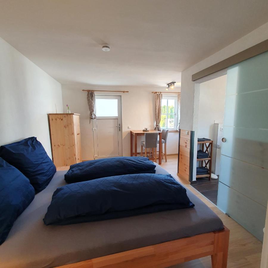 Alte Backstube - Ferienwohnung Huettenstube Und Ferienzimmer Auszeit Erkenbrechtsweiler Exteriér fotografie