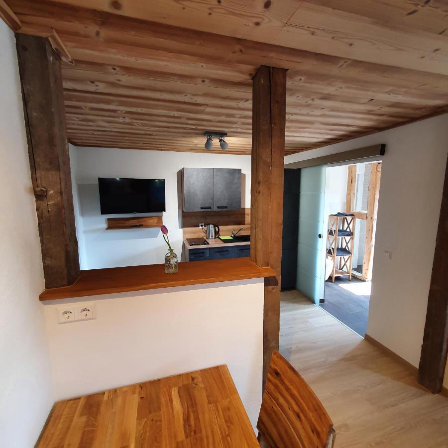 Alte Backstube - Ferienwohnung Huettenstube Und Ferienzimmer Auszeit Erkenbrechtsweiler Exteriér fotografie